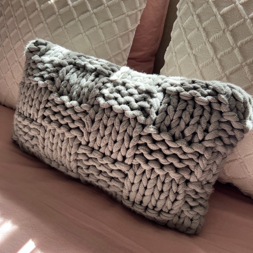 Chunky Knit Gray Pillow